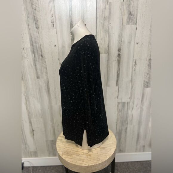 Black Sweater - Picture 7 of 8